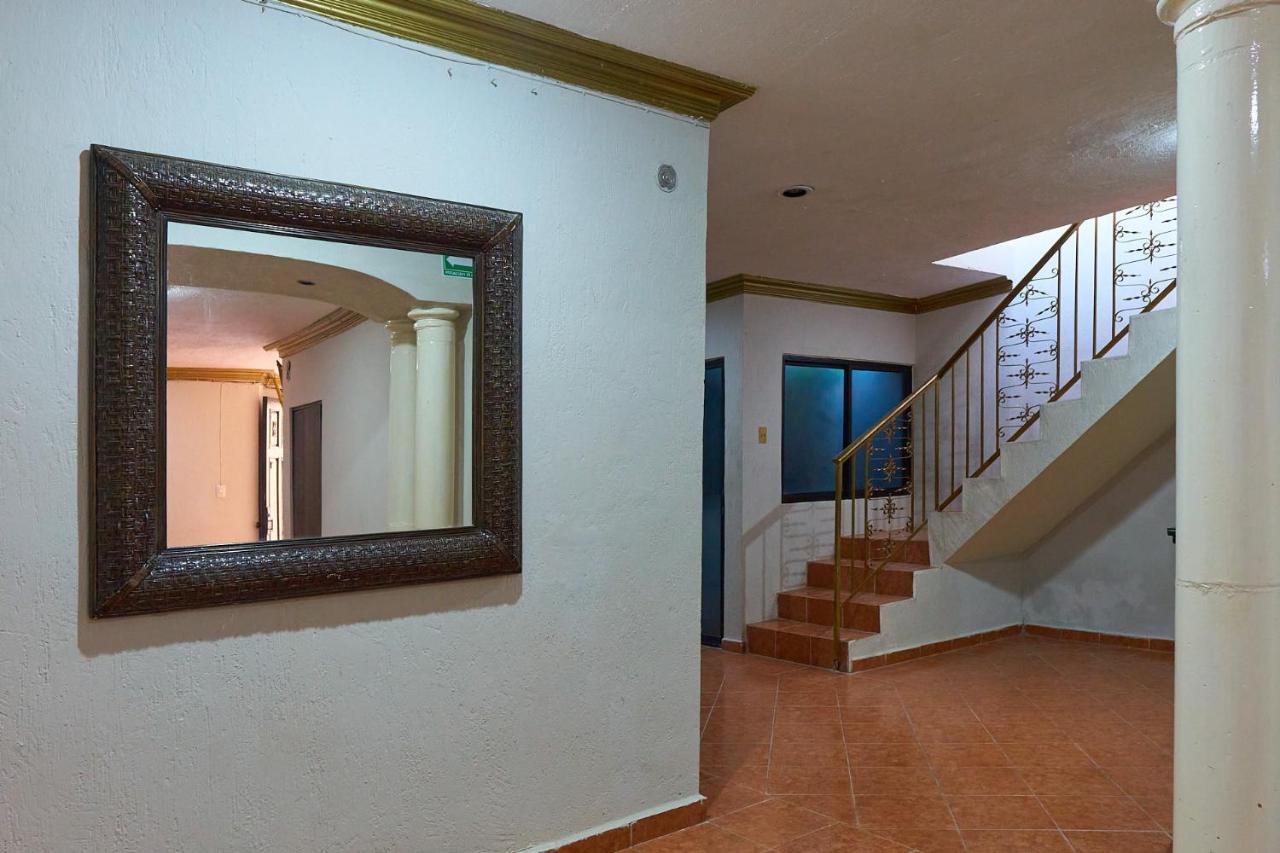 Hostal Ixchel - Wifi, Hot Water, Ac, In Valladolid Downtown Екстер'єр фото